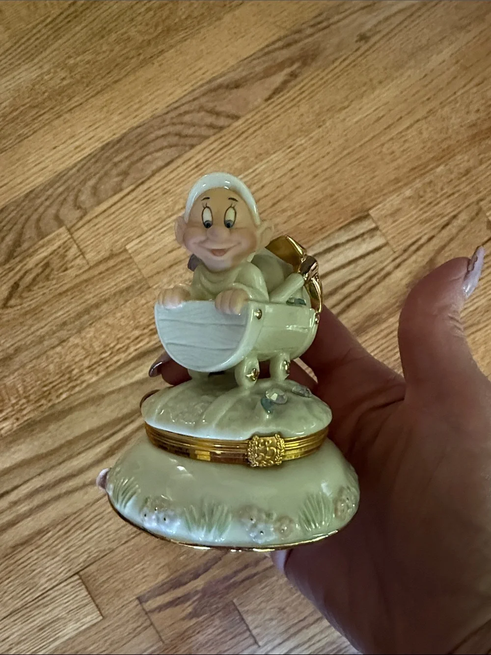 LENOX treasures, dopey treasure box